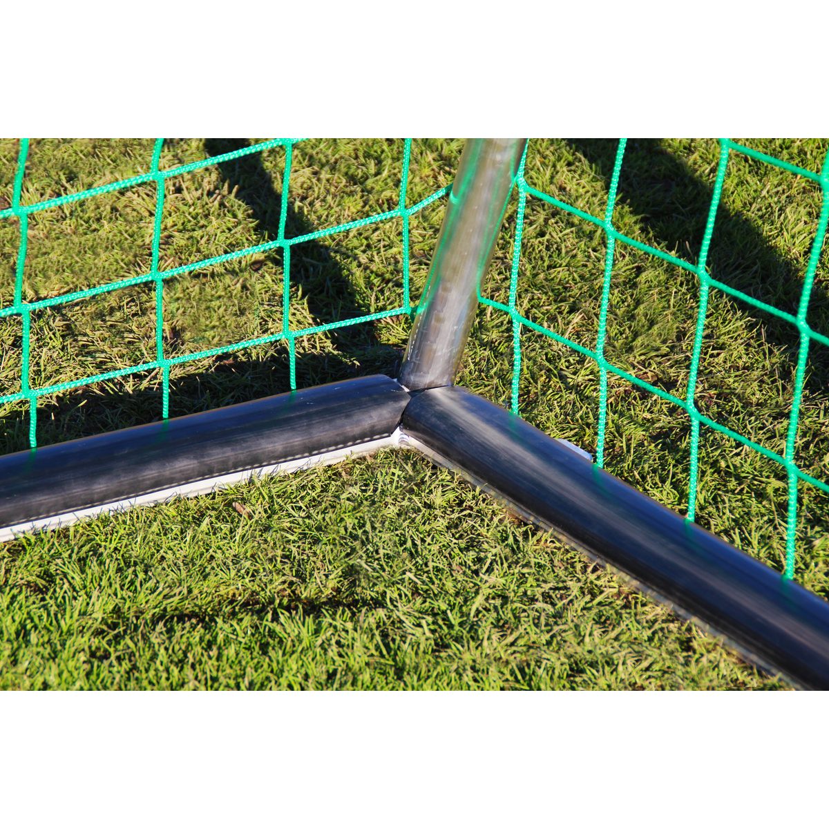 Jugendtor Exklusiv 5 x 2 m, EN 748 - Typ 3, mobil, mit Players-Protect, vollverschweißt, silber, untere Netztiefe 1,5 m – Produktfoto 4