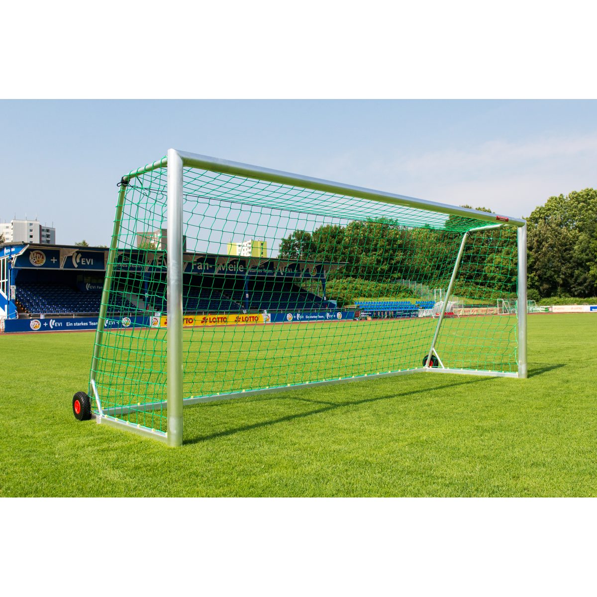 Hallenfußballtor 5x2m, freistehend, klappbare Bügel, oval, 80/100 cm Netztiefe – Produktfoto 2