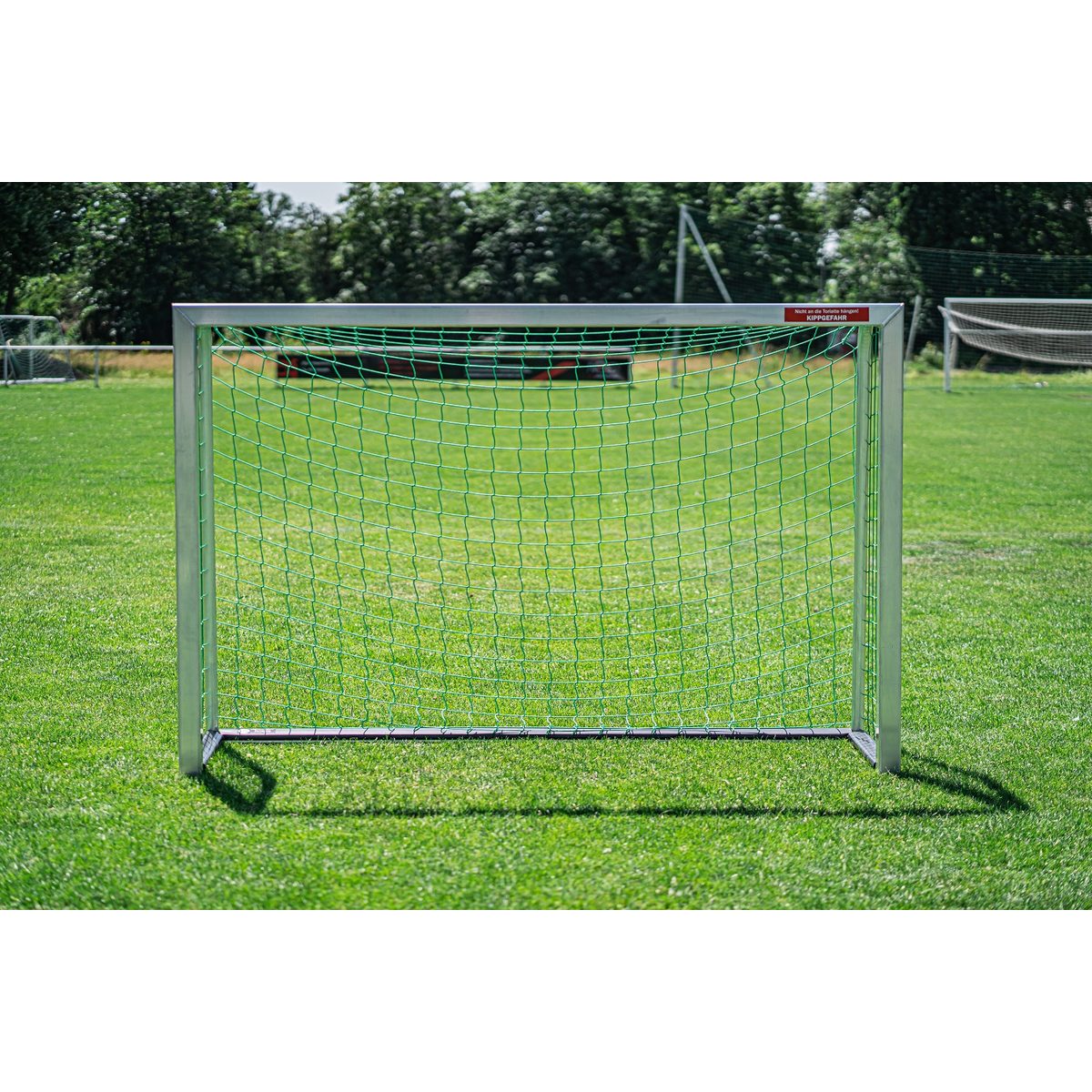 Minitor (Streetball) 180 x 120 cm, freistehend, EN 16579, vollverschweißt, mit Players-Protect und Antikipp-Bodenverankerung – Produktfoto 4
