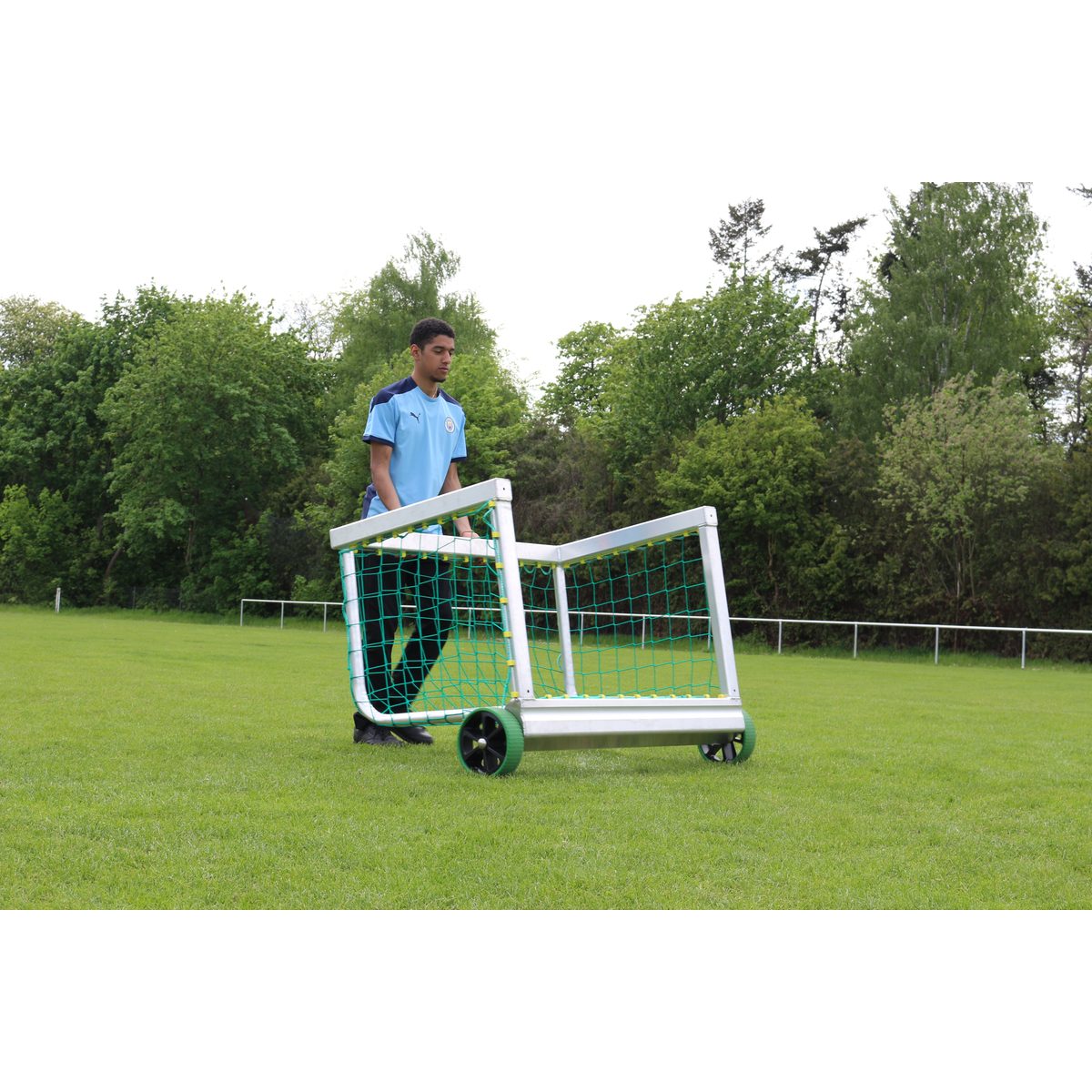Safety-Minitor (Streetball) freistehend, EN 16579, vollverschweißt, 120x80 cm, zur Sandbefüllung, mit Transportrollen – Produktfoto 3