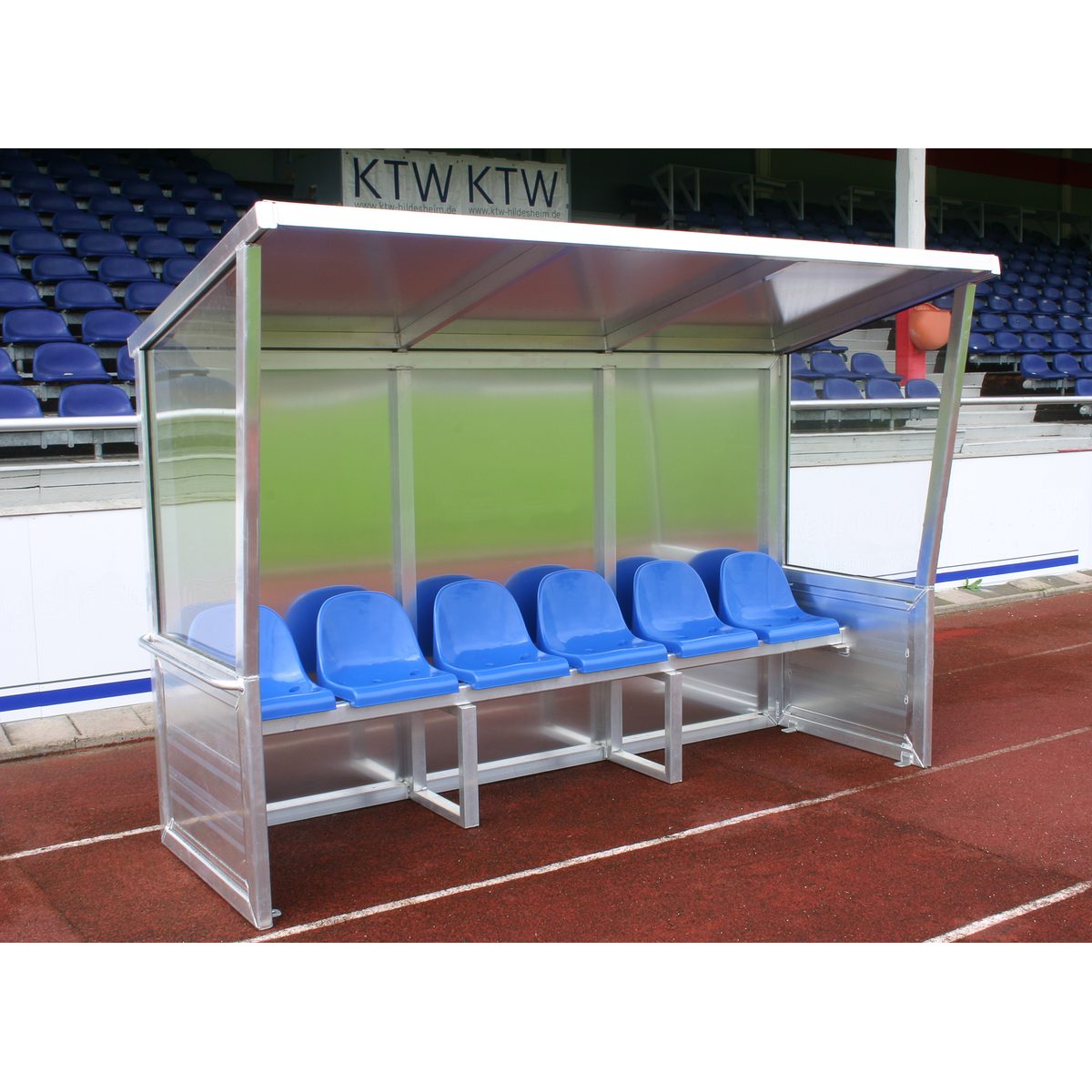 Spielerkabine Super, 3,0 m breit, 6 Sitze – Produktfoto
