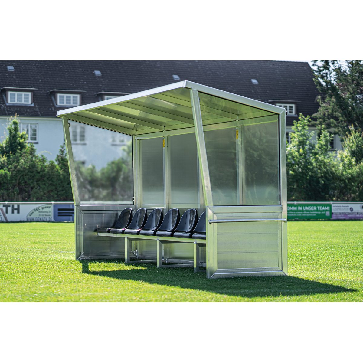 Spielerkabine Super, 4,0 m breit, 8 Sitze – Produktfoto 2