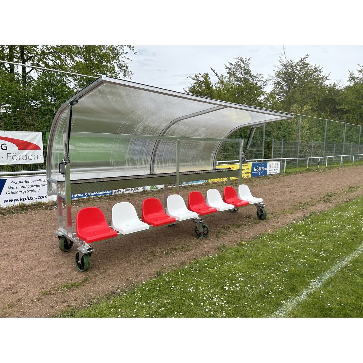 Spielerkabine TEAM, 4,0 m breit - 8 Sitze, fahrbar, Dach abklappbar - NEU !!! – Produktfoto 2